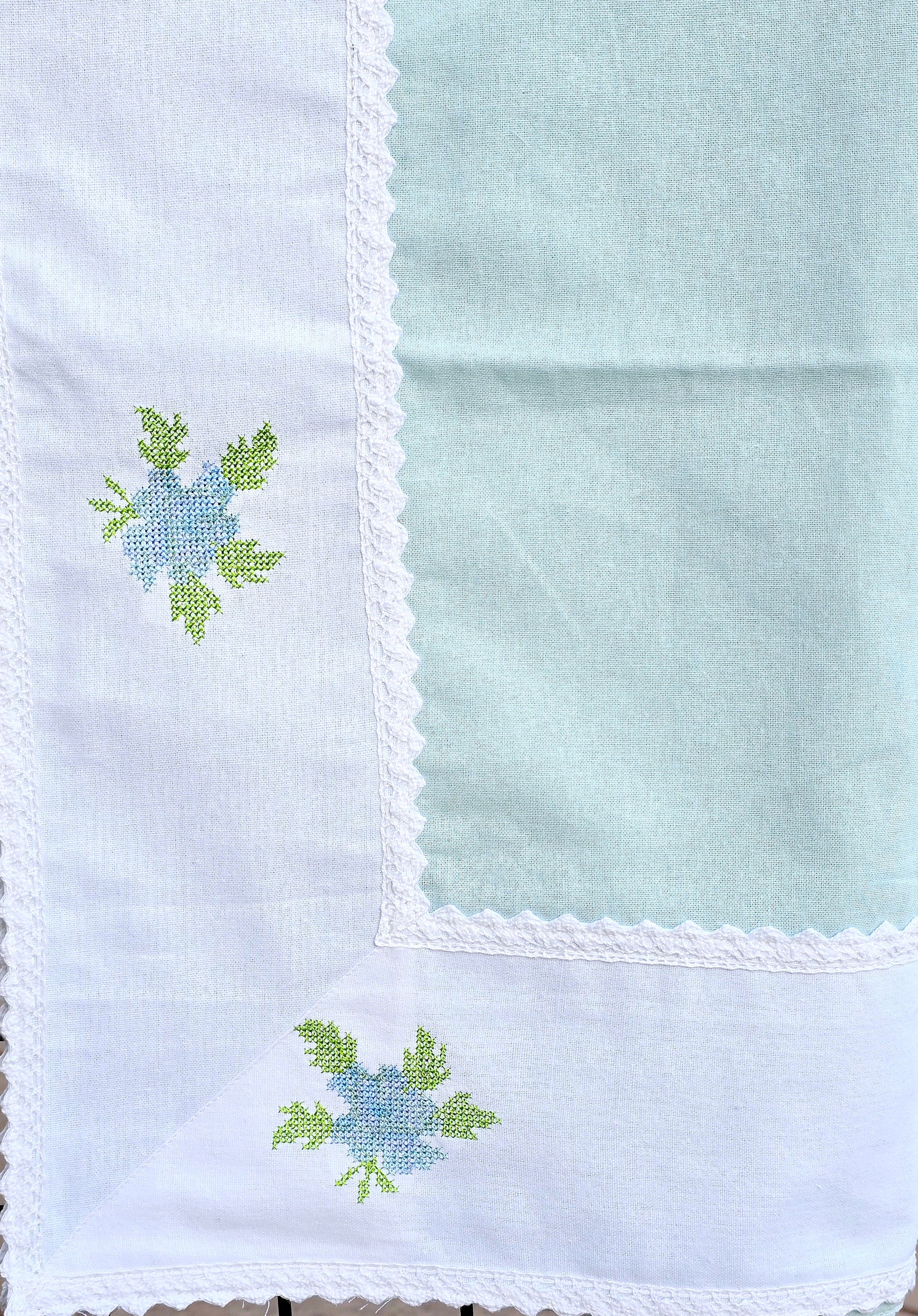 Blue Embroidered Pure Cotton Table Cover - Ohana Earth