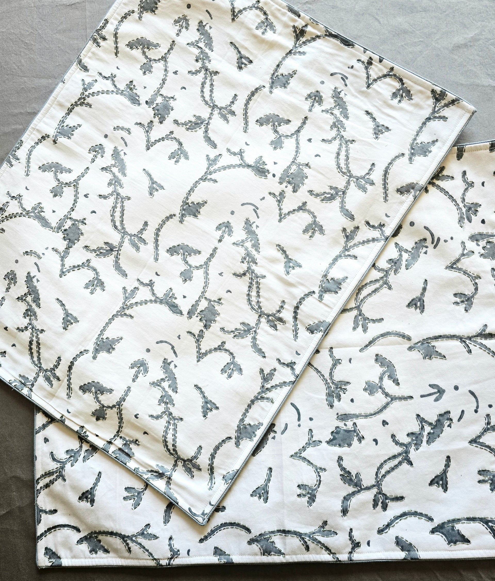 White Organic Cotton Kantha Placemat Set6 - Ohana Earth