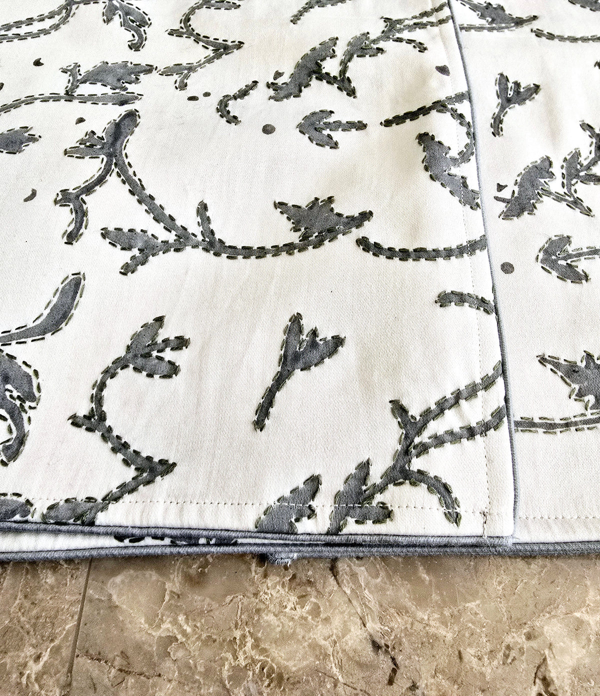 White Organic Cotton Kantha Placemat Set6 - Ohana Earth