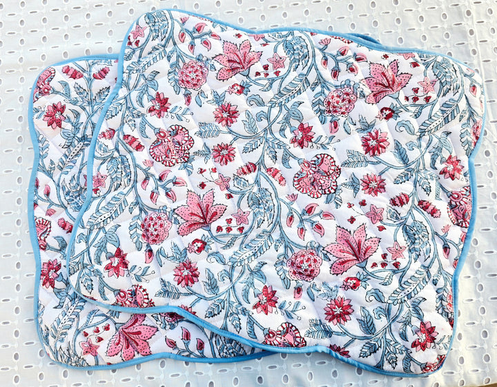 White Floral Cotton Handmade Quilted Placemat with Scalloped Sides - Ohana Earth