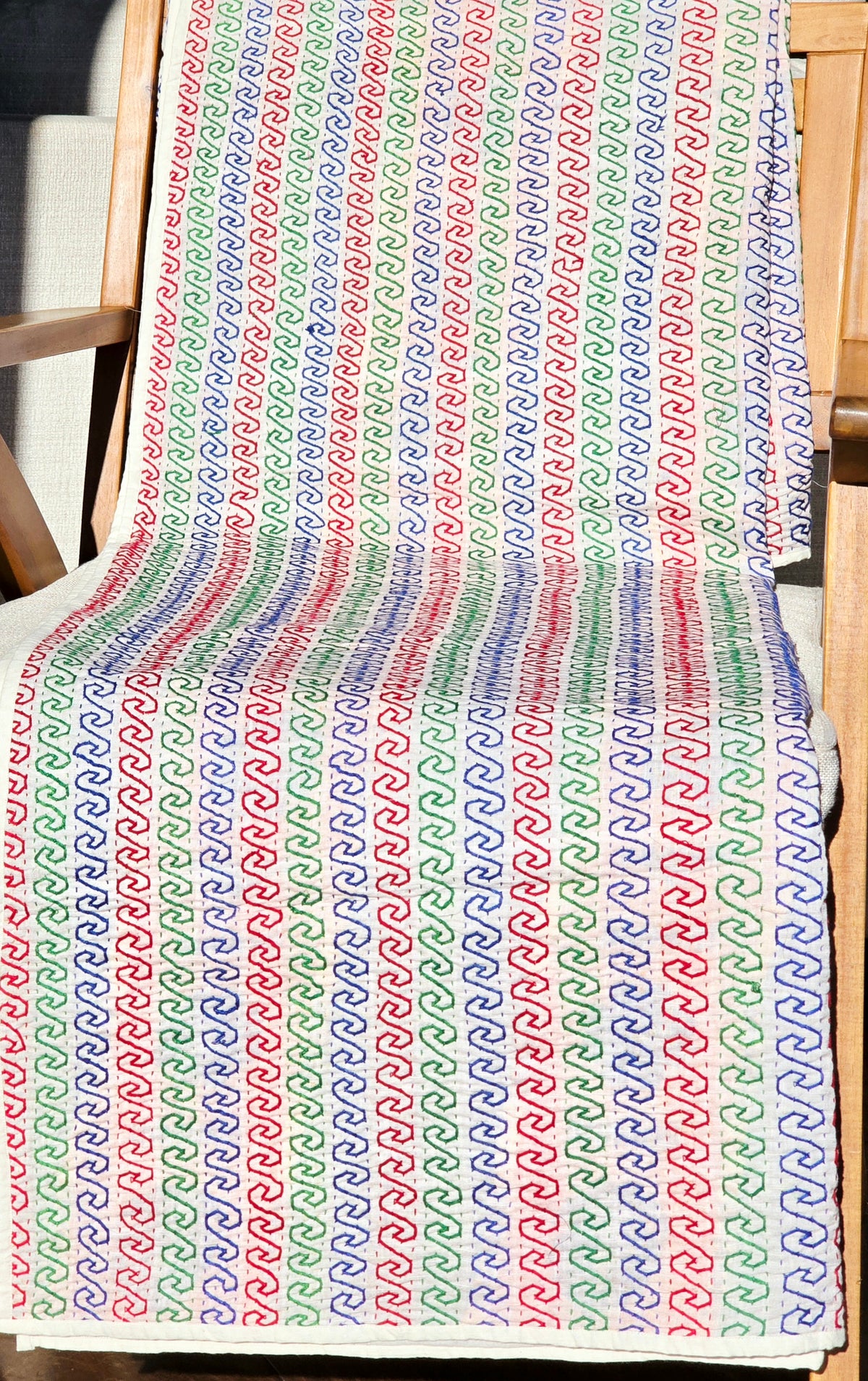 White Kantha Throw – Hand Embroidered Cotton Kantha Quilt Throw - Ohana Earth