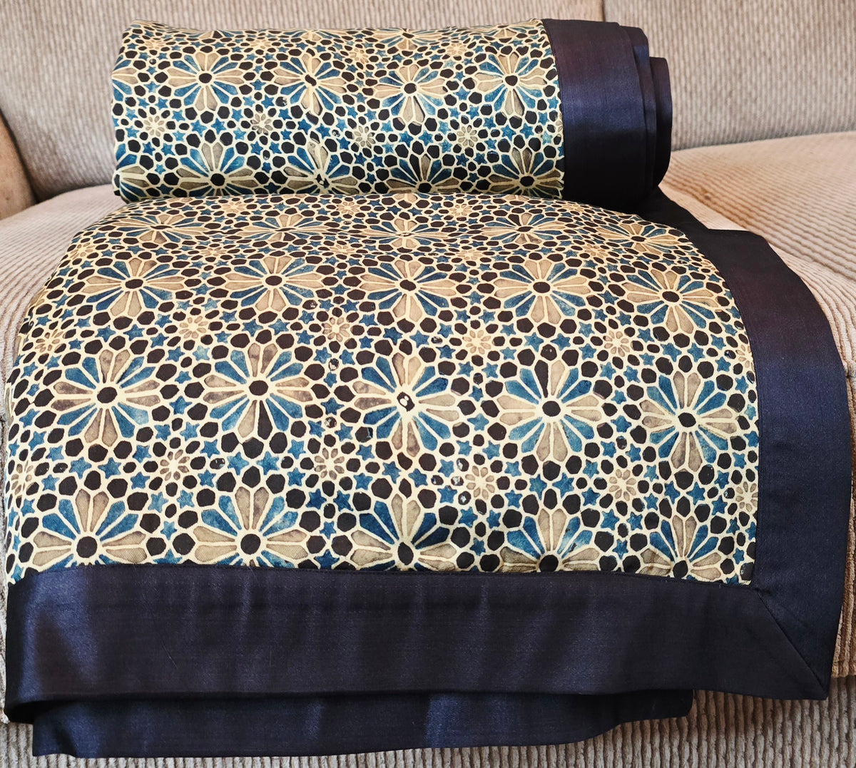 Bloom - garden Throw - Ohana Earth