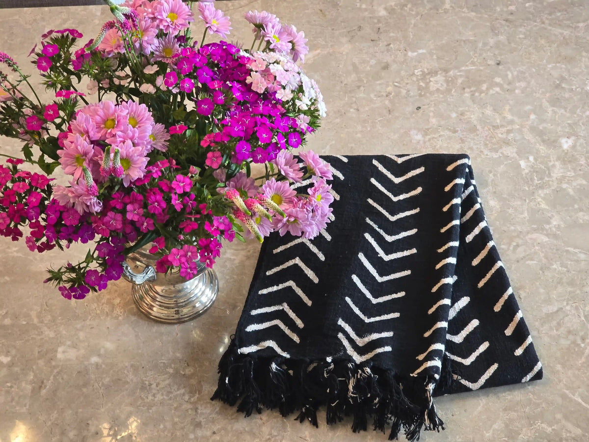 Black White Geometric Handmade Slub Cotton Throw - Ohana Earth