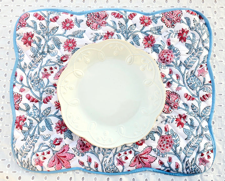 White Floral Cotton Handmade Quilted Placemat with Scalloped Sides - Ohana Earth